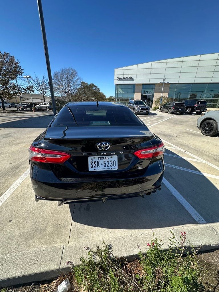 2019 Toyota Camry SE