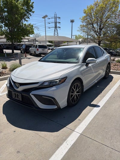 2023 Toyota Camry SE