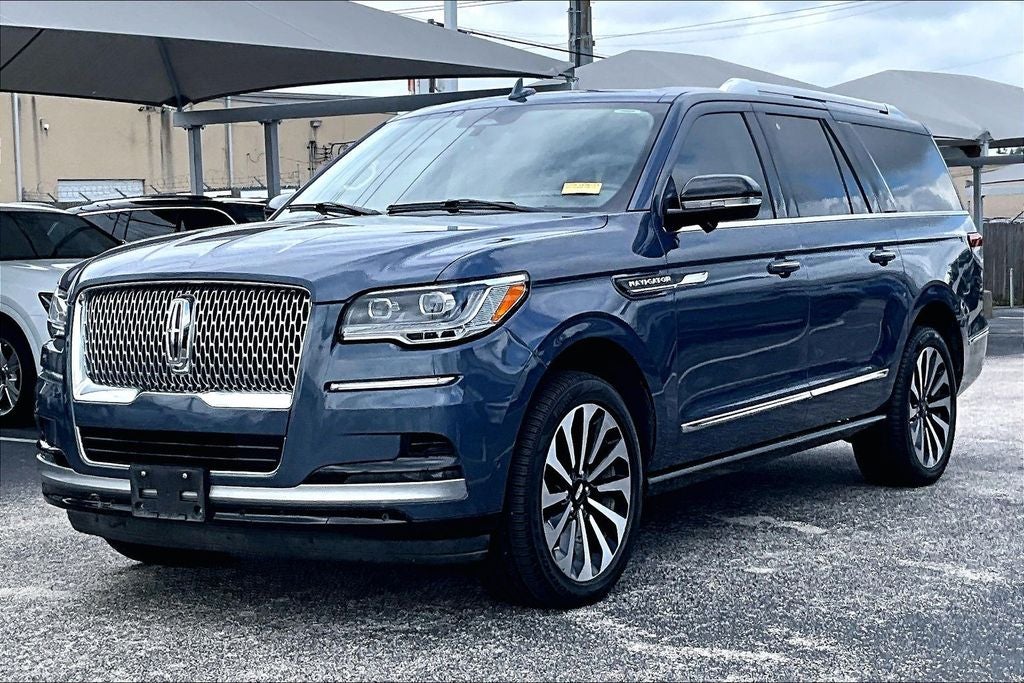 2023 Lincoln Navigator L Reserve