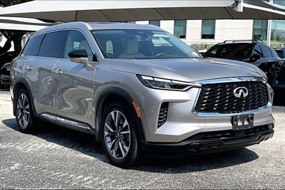 2025 INFINITI QX60 LUXE