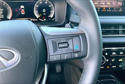 2025 INFINITI QX60 LUXE