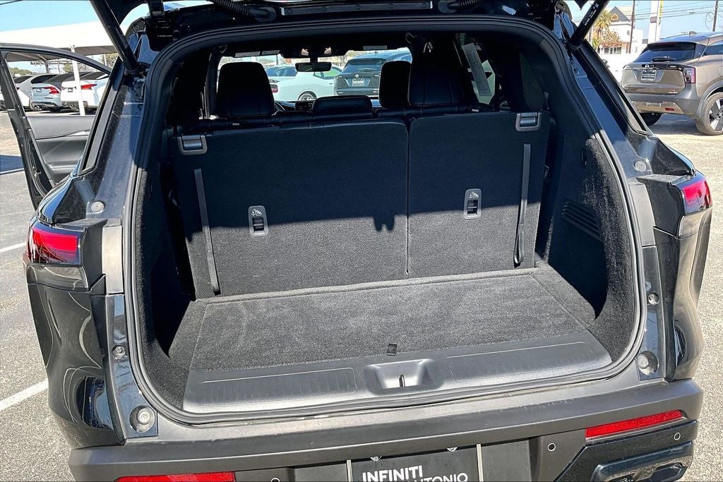 2025 INFINITI QX60 LUXE