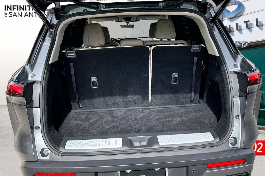2023 INFINITI QX60 PURE