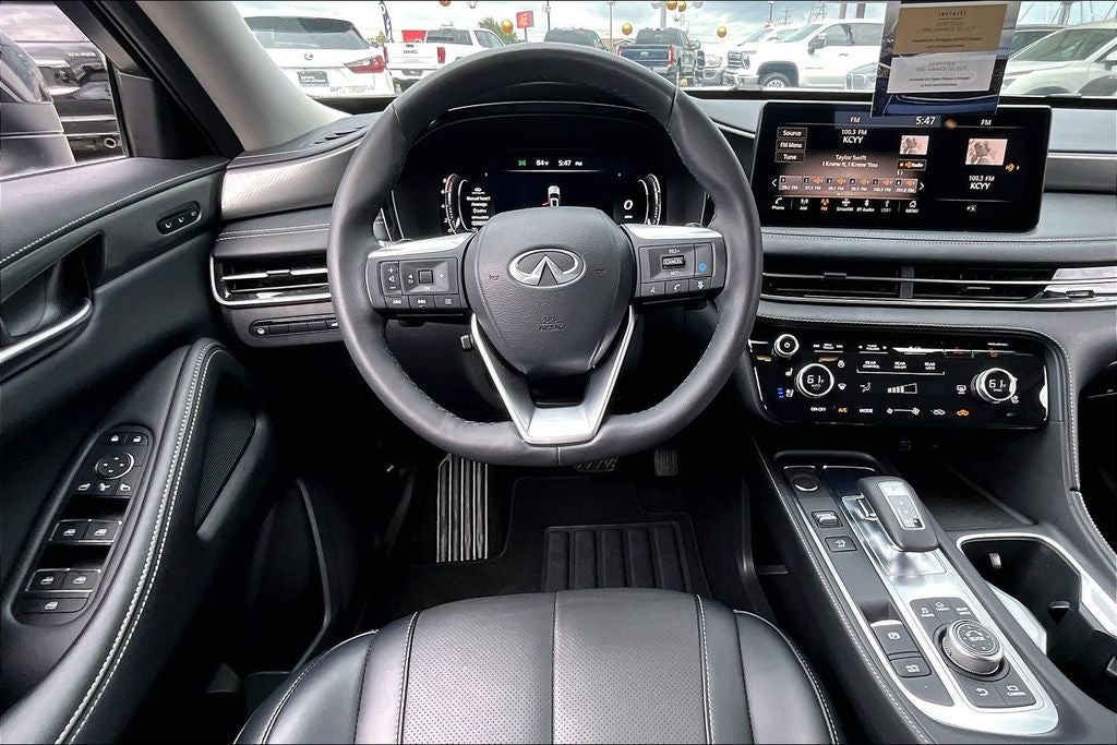 2023 INFINITI QX60 LUXE