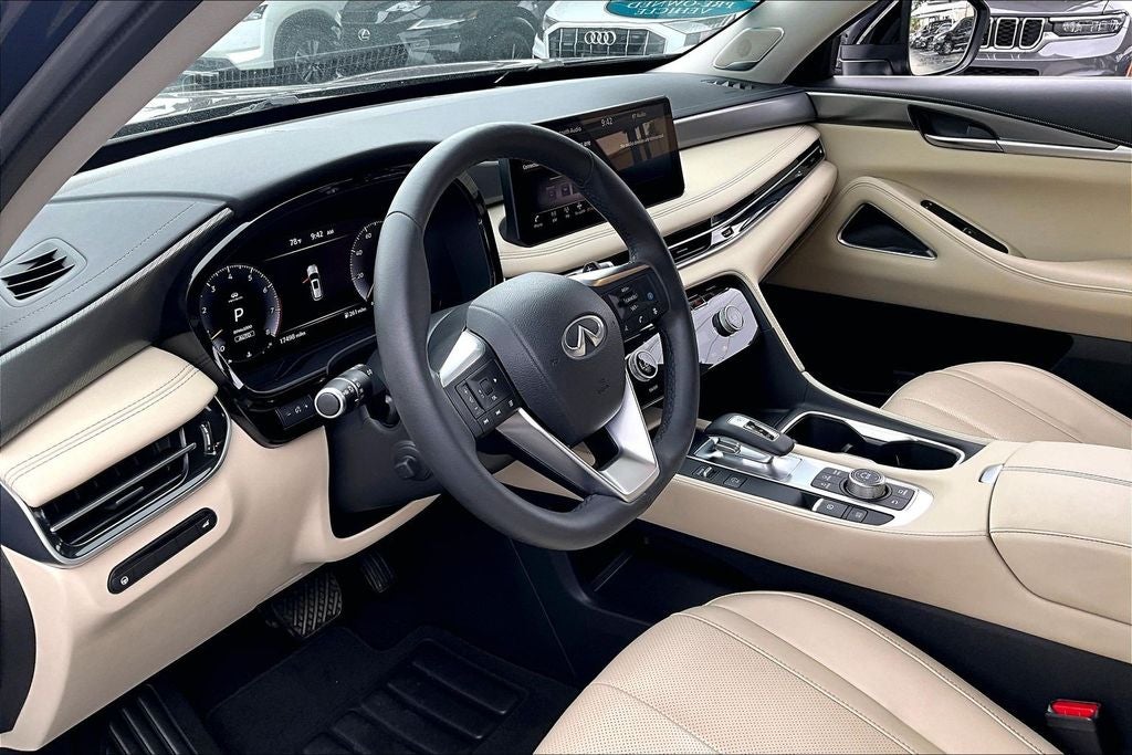 2023 INFINITI QX60 LUXE