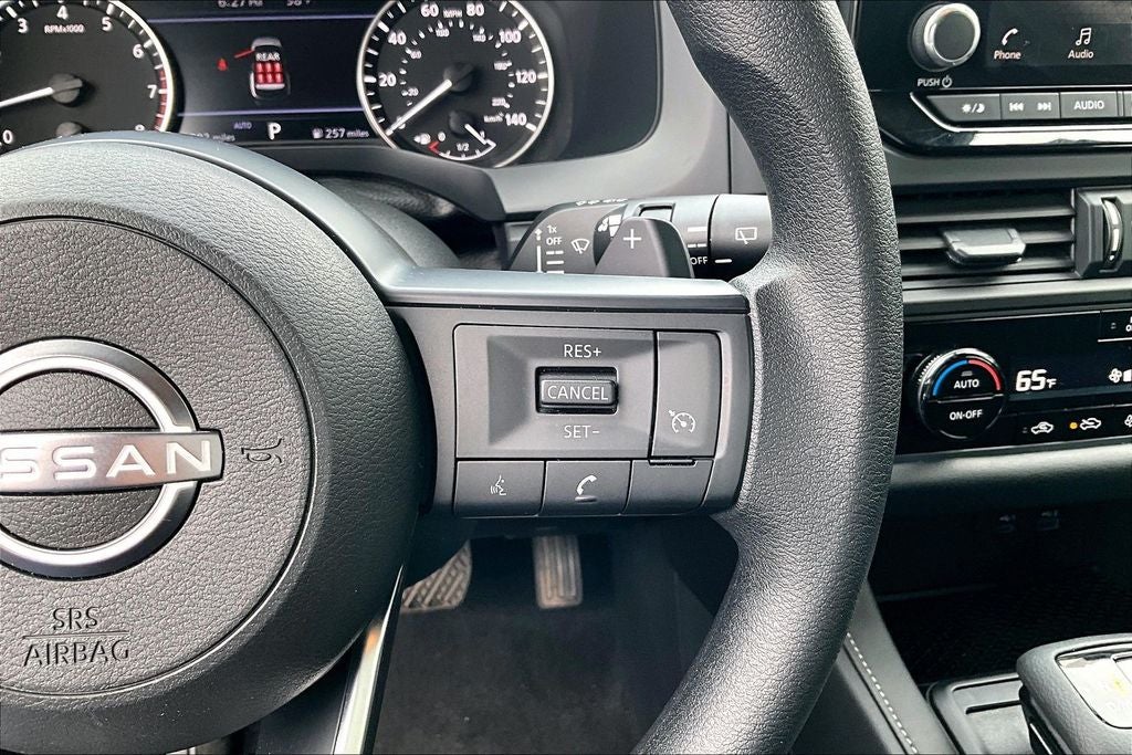 2024 Nissan Pathfinder S