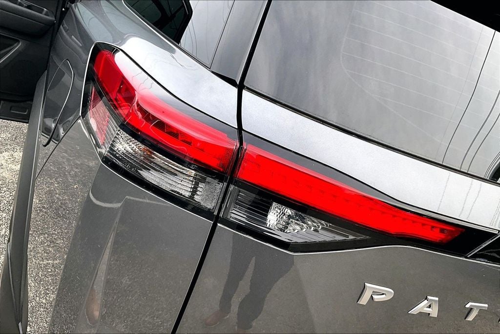 2024 Nissan Pathfinder S