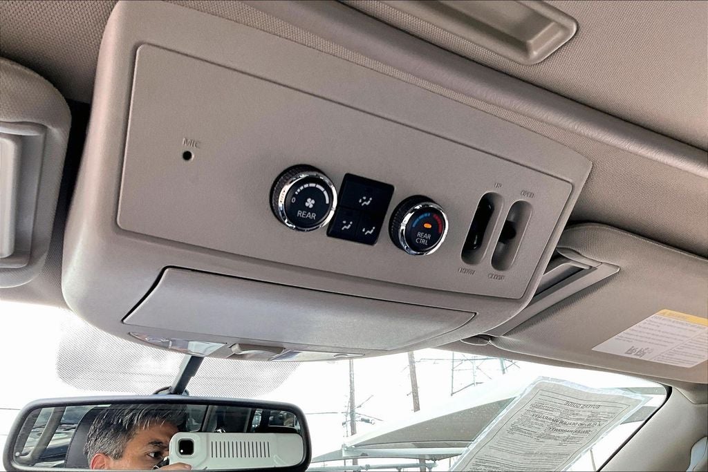 2010 INFINITI QX56 Base