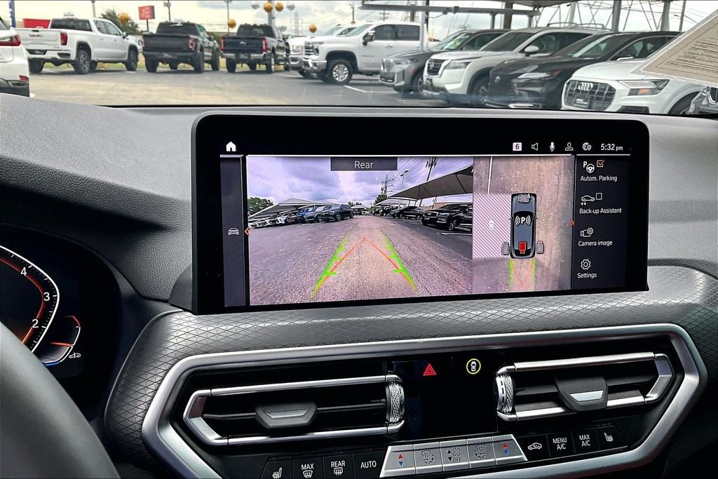 2025 BMW X4 xDrive30i