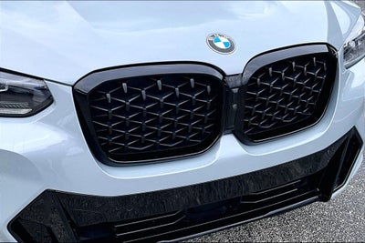 2025 BMW X4 xDrive30i
