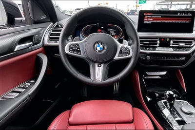 2025 BMW X4 xDrive30i