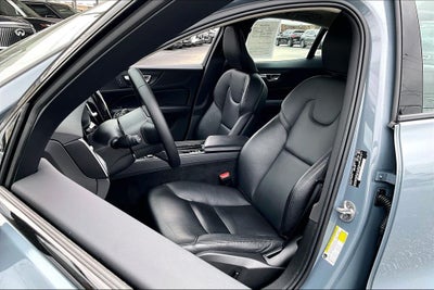 2024 Volvo S60 B5 Core Dark Theme