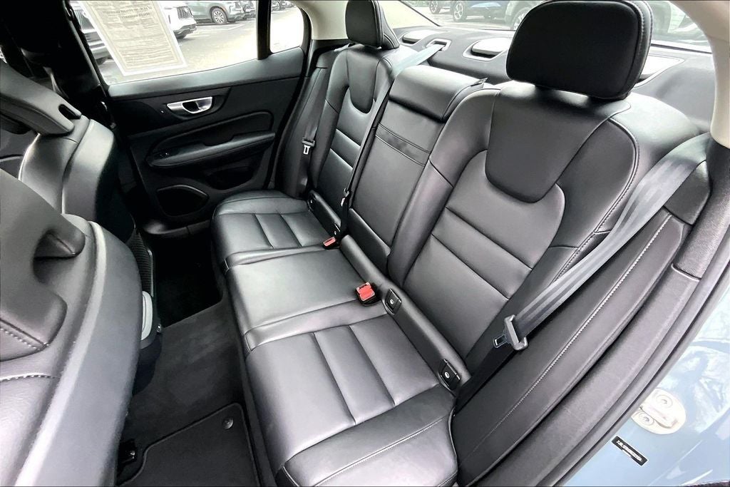 2024 Volvo S60 B5 Core Dark Theme