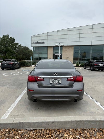 2017 INFINITI Q70L 3.7