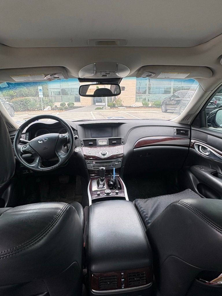 2017 INFINITI Q70L 3.7