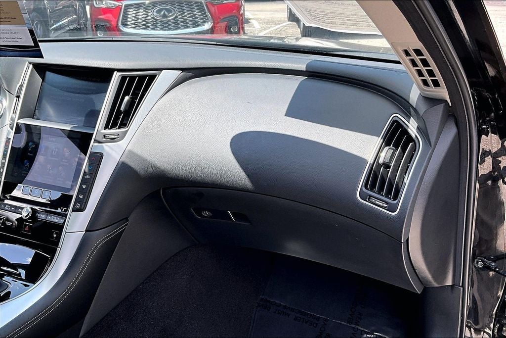 2023 INFINITI Q50 LUXE