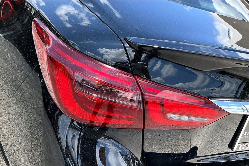 2023 INFINITI Q50 LUXE