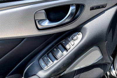 2023 INFINITI Q50 LUXE