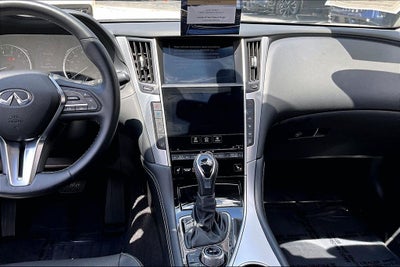 2023 INFINITI Q50 LUXE