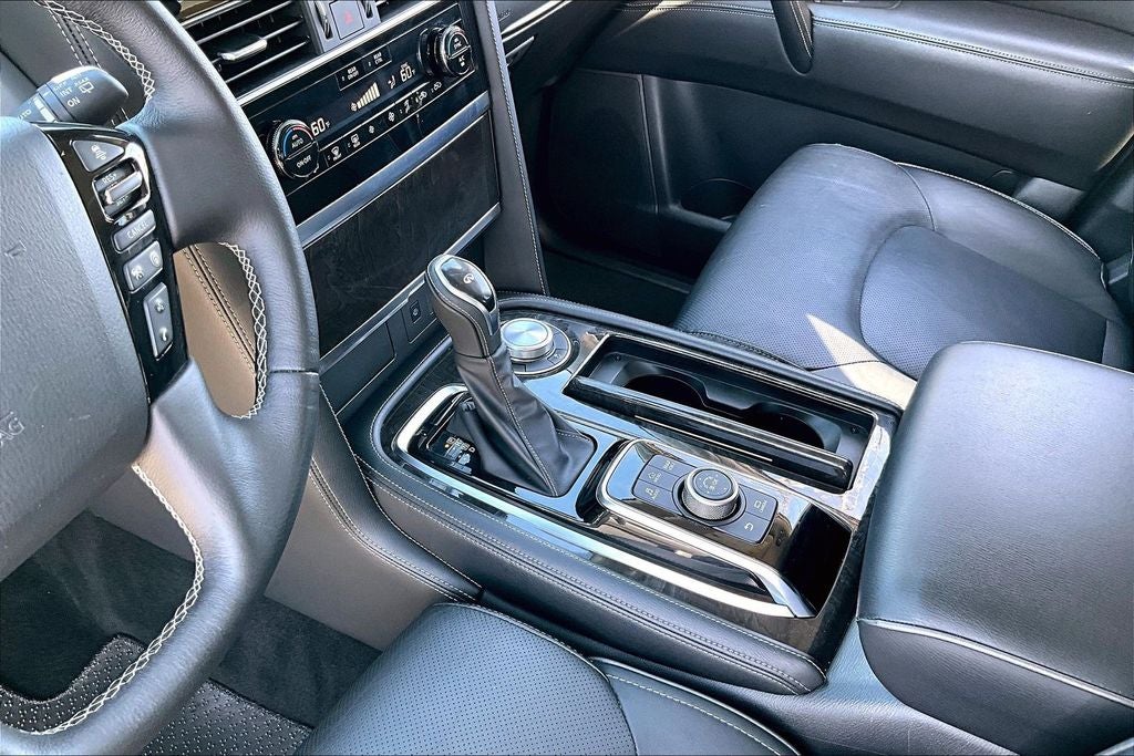 2024 INFINITI QX80 LUXE