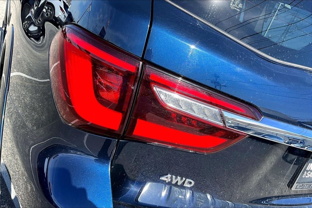 2024 INFINITI QX80 LUXE