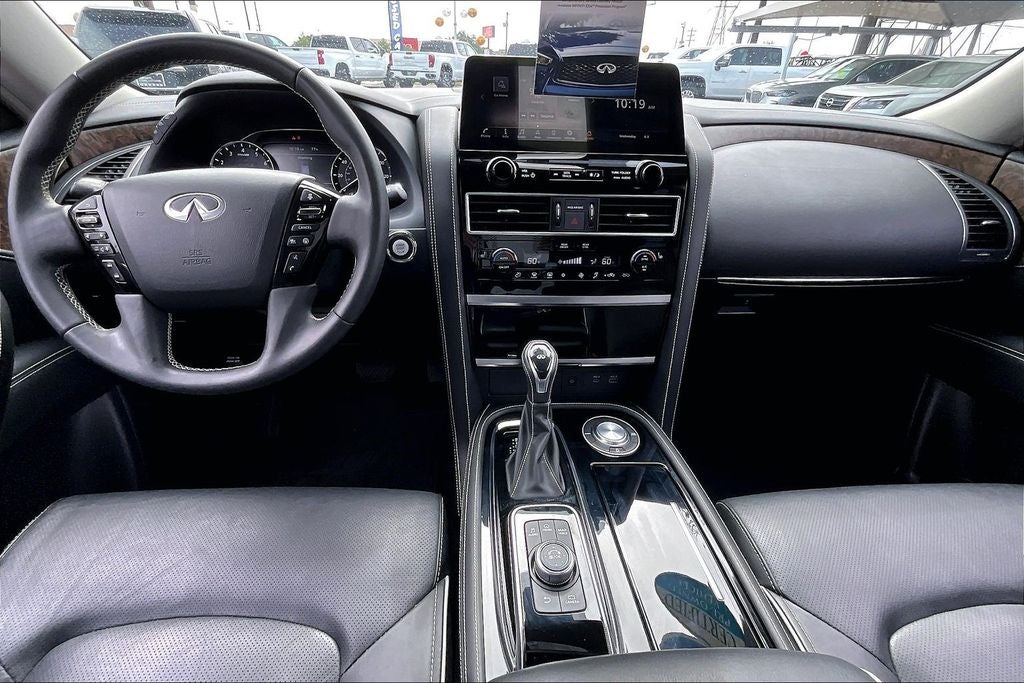 2023 INFINITI QX80 Premium Select