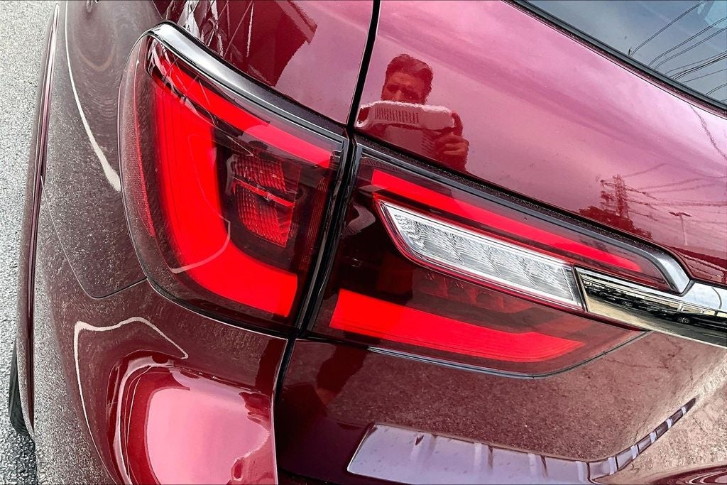2023 INFINITI QX80 Premium Select