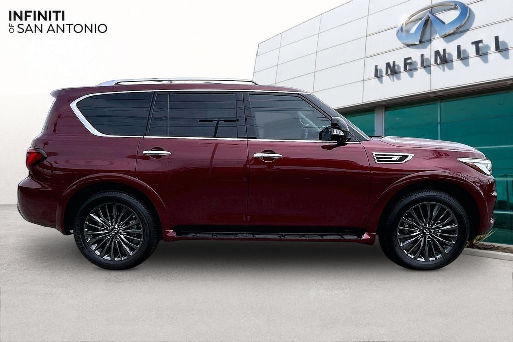 2023 INFINITI QX80 Premium Select