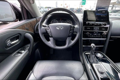 2023 INFINITI QX80 Premium Select