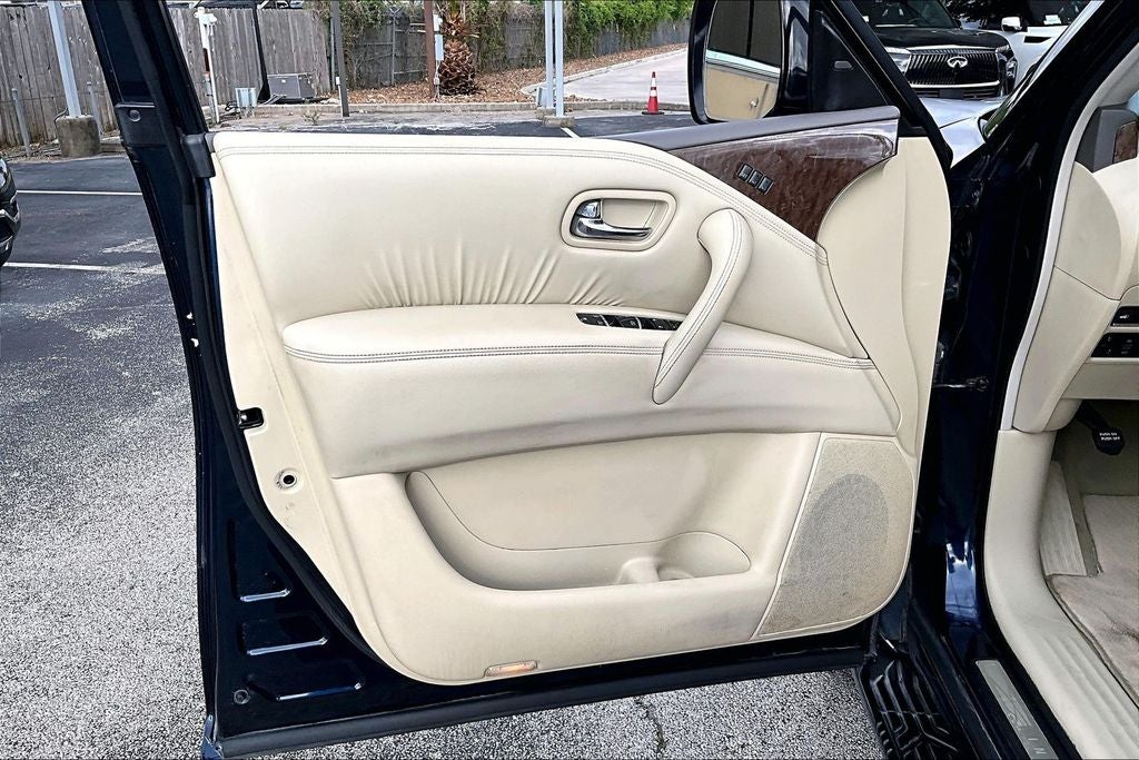 2016 INFINITI QX80 Base