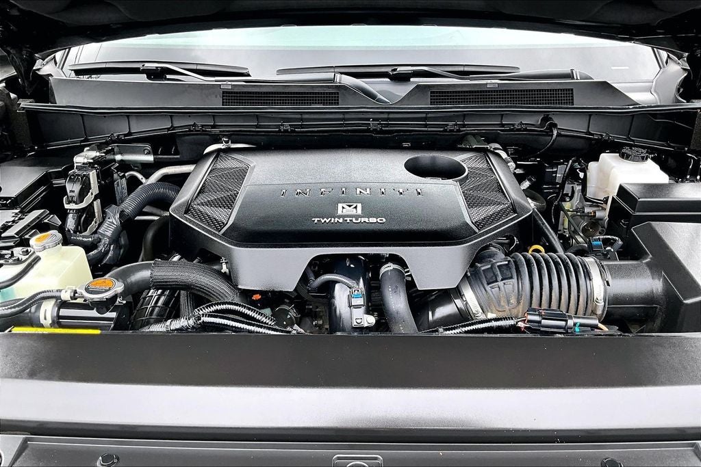 2025 INFINITI QX80 PURE