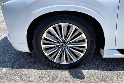 2025 INFINITI QX80 SENSORY