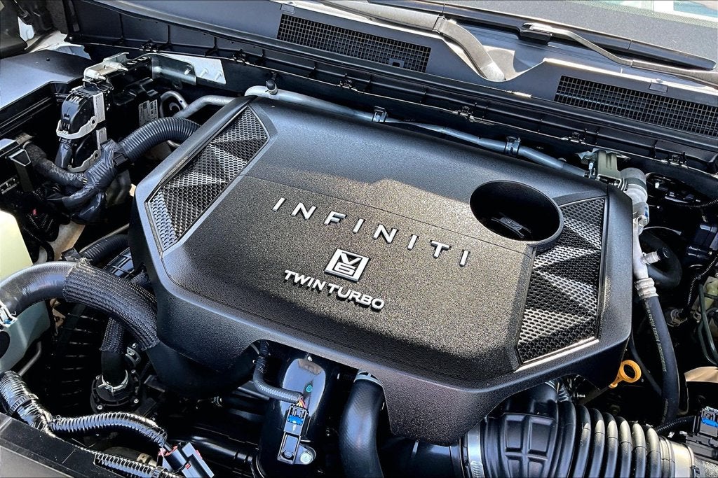 2025 INFINITI QX80 SENSORY