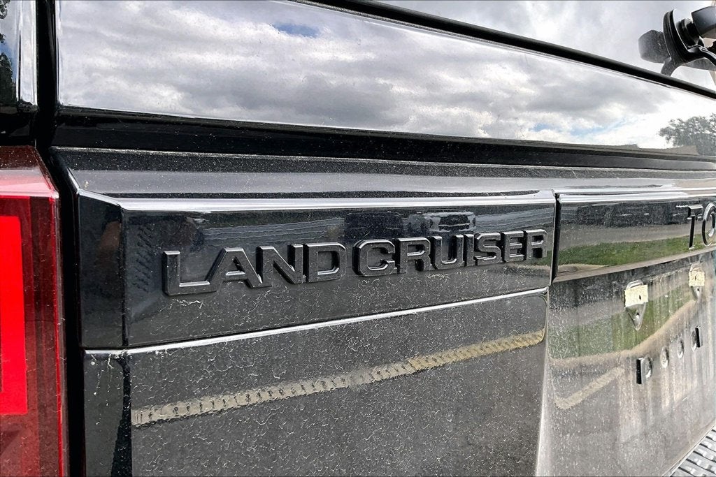 2026 Toyota Land Cruiser Base