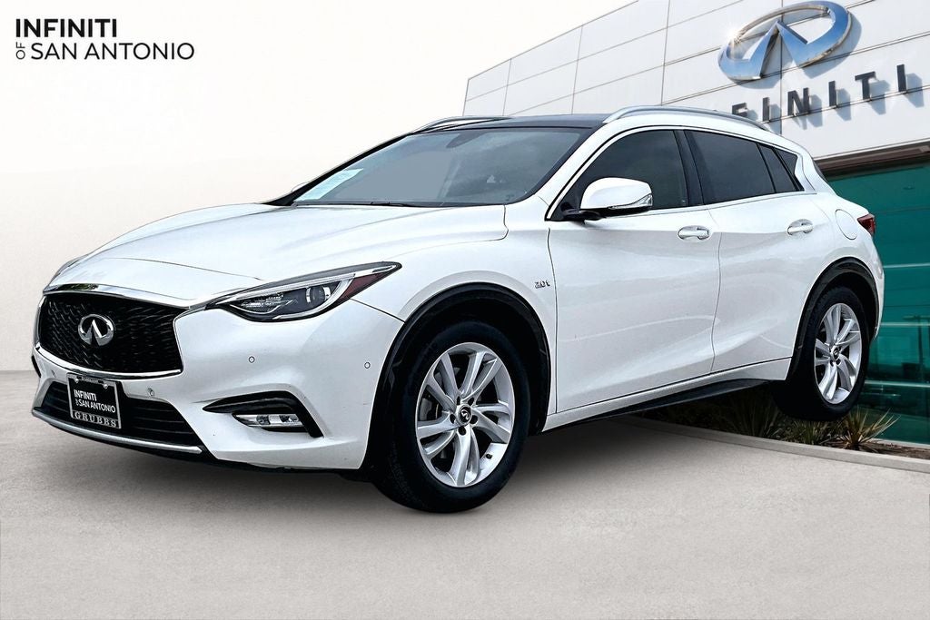 2018 INFINITI QX30 Premium
