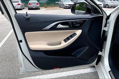 2018 INFINITI QX30 Premium