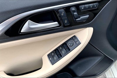 2018 INFINITI QX30 Premium