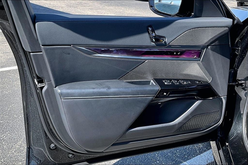 2024 BMW 7 Series 740i