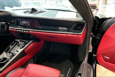 2025 Porsche 911 Carrera