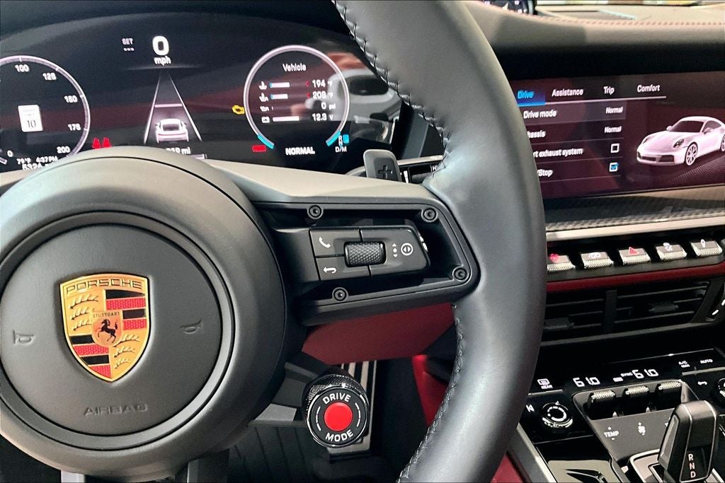 2025 Porsche 911 Carrera