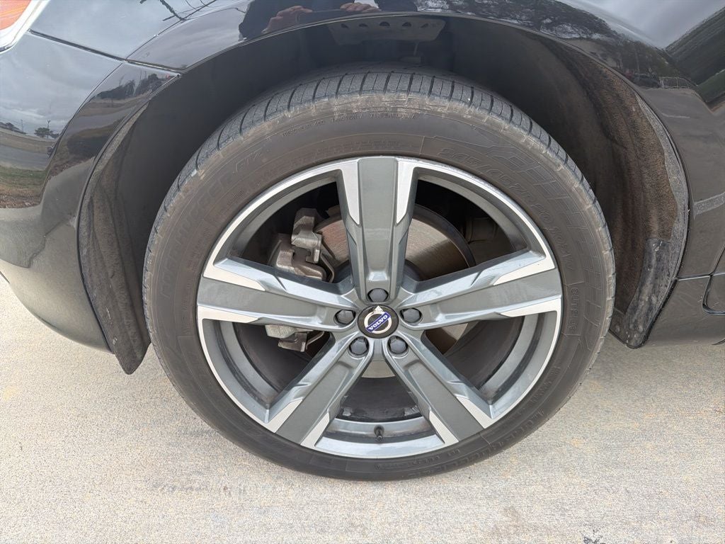 2017 Volvo XC60 T5 Dynamic