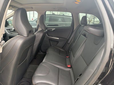 2017 Volvo XC60 T5 Dynamic