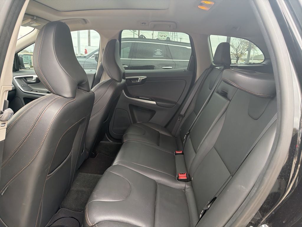 2017 Volvo XC60 T5 Dynamic