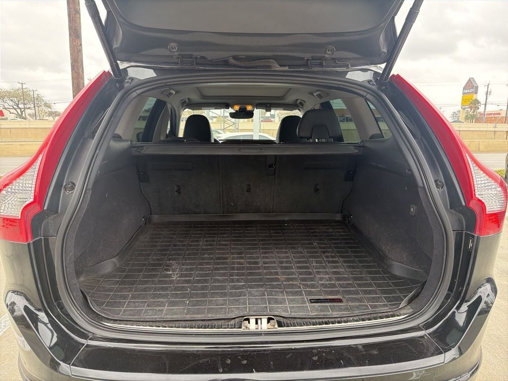 2017 Volvo XC60 T5 Dynamic