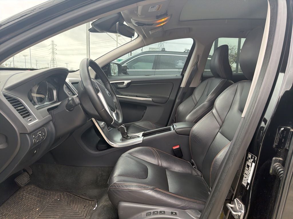 2017 Volvo XC60 T5 Dynamic