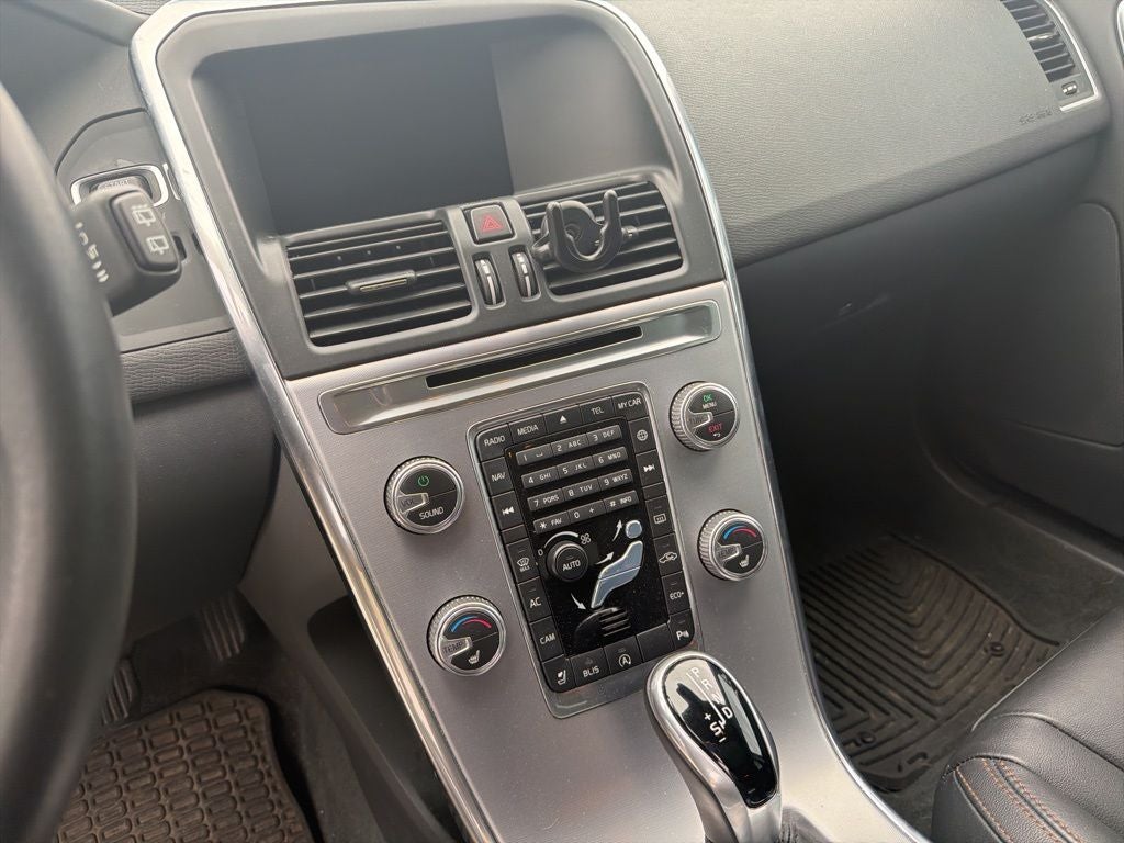 2017 Volvo XC60 T5 Dynamic