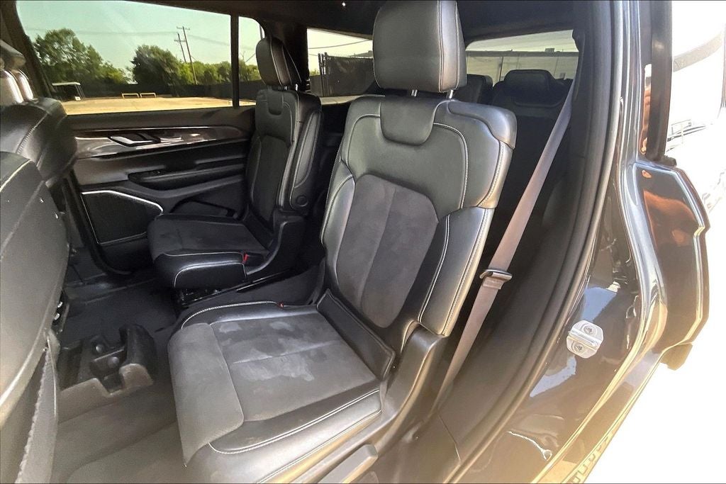 2021 Jeep Grand Cherokee L Altitude
