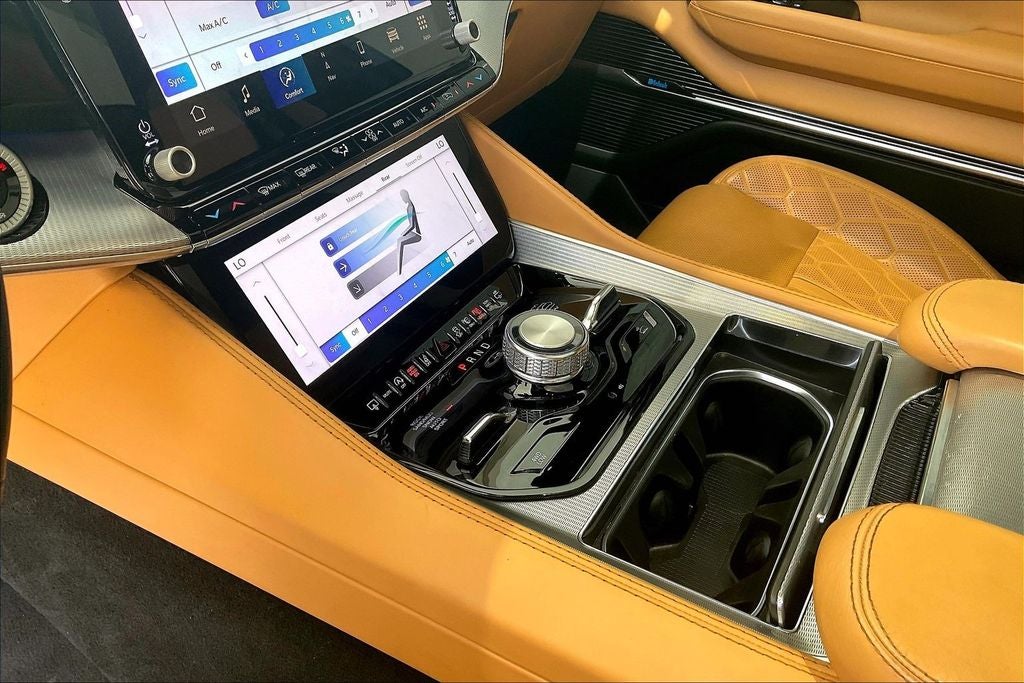 2023 Jeep Grand Wagoneer L Series III