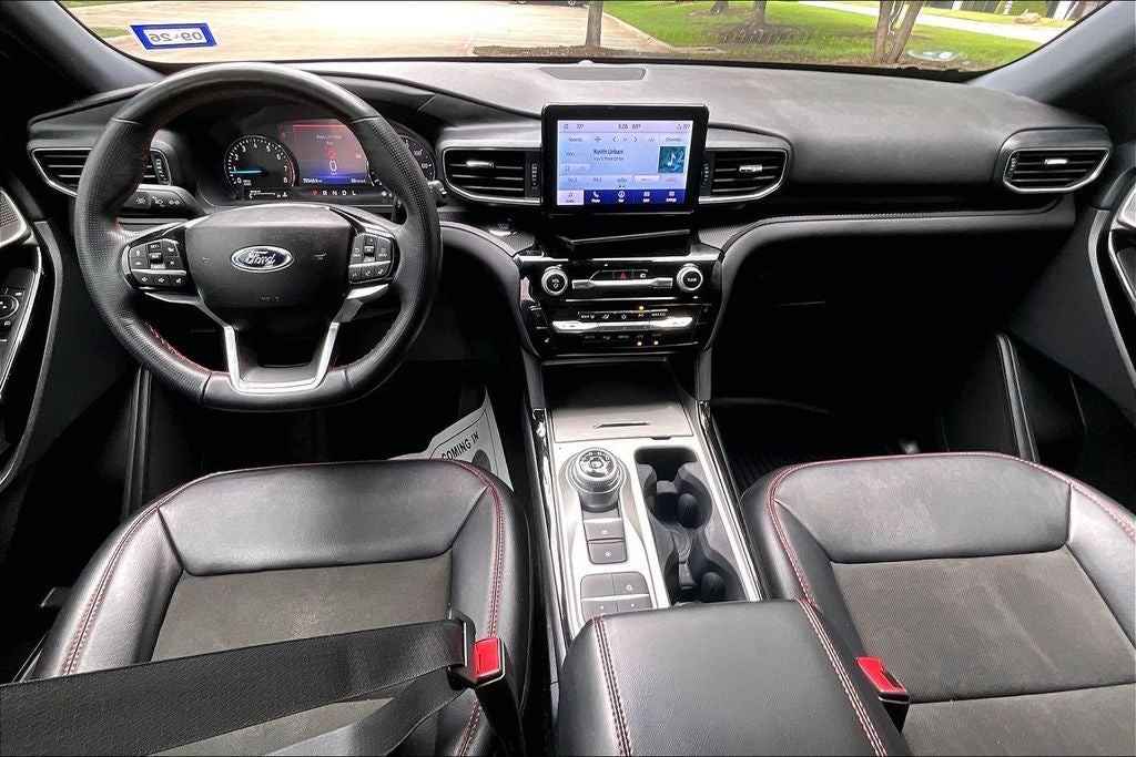 2022 Ford Explorer ST-Line