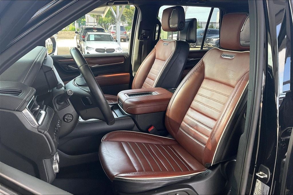 2023 GMC Yukon Denali Ultimate